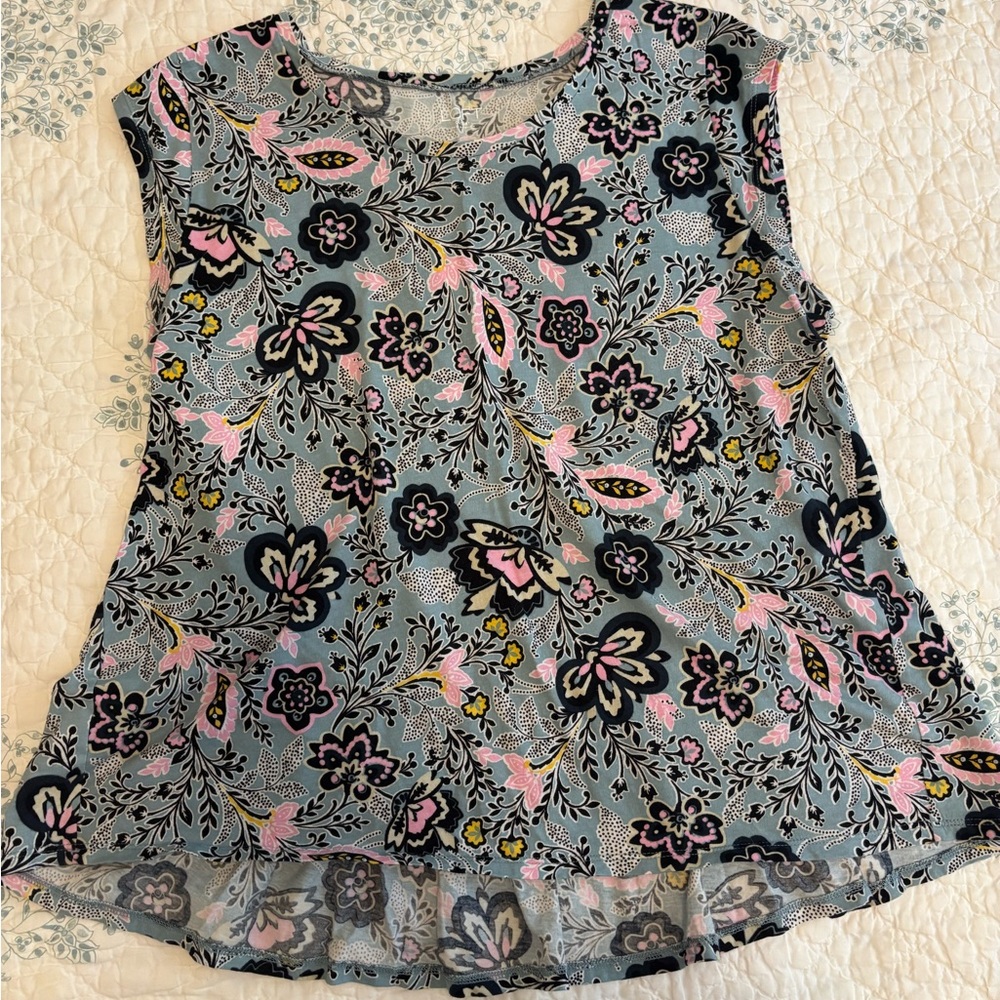 LOFT Gray Cap Sleeve Floral Blouse